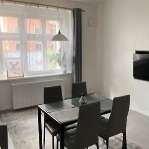 Spacious 2br 6min From Castle! Apartament Praga